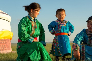 몽골에서 겨울을 이기는 방법 - 태양열 온실 소득증대 사업